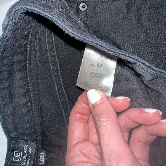 Just Black Medium black denim shorts - Picture 4 of 5